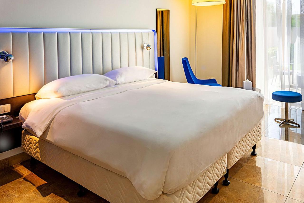 Hotel Park By Radisson And