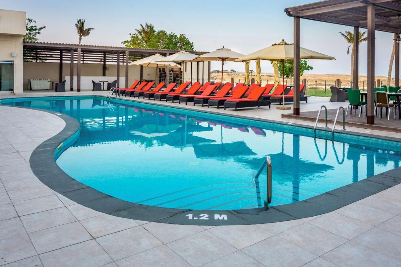 Park By Radisson And 4* Duqm