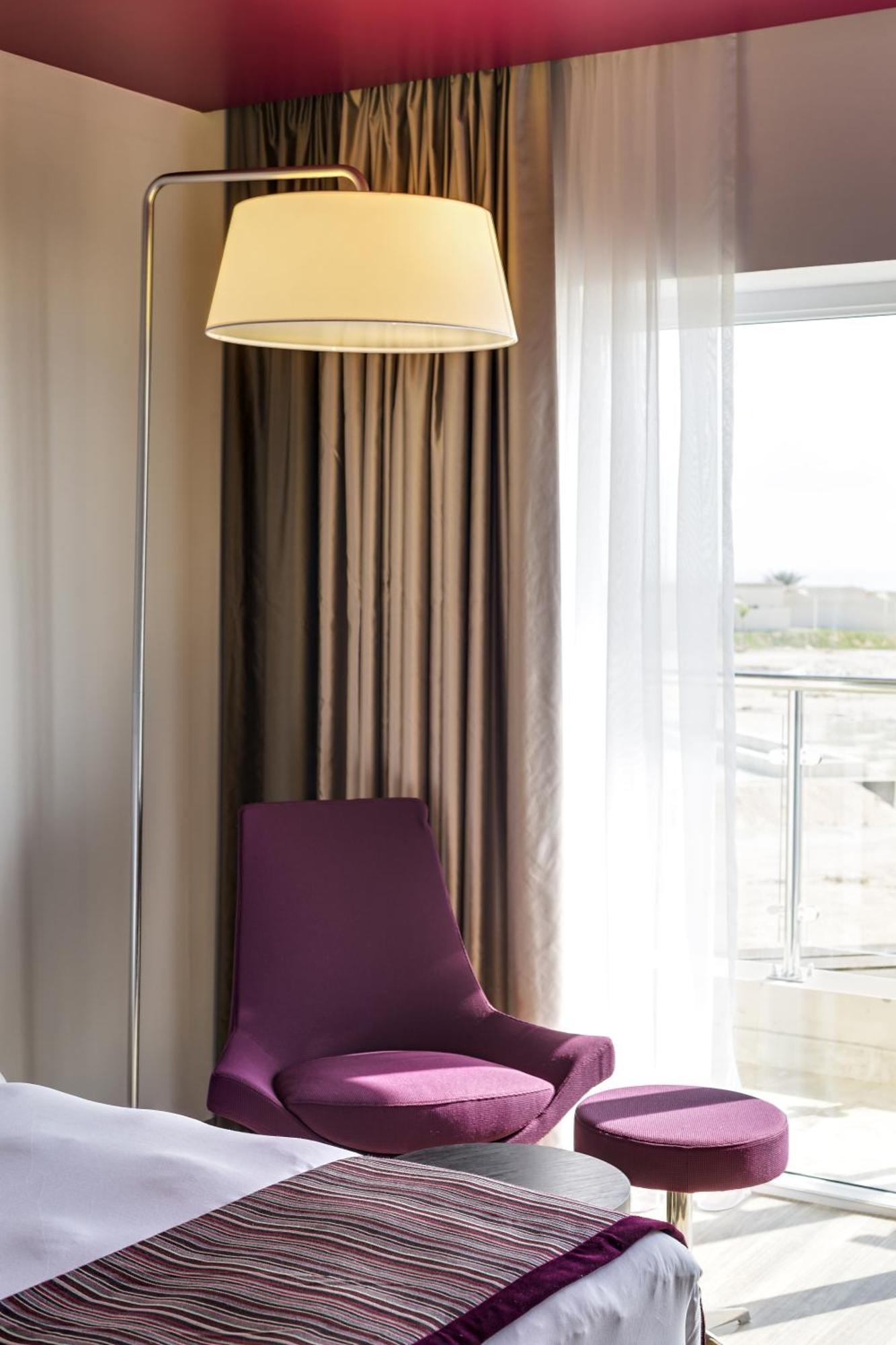 Park By Radisson And Hotel 4*
